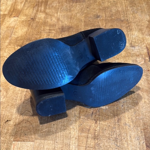 UGG black heeled boots - Picture 6 of 6